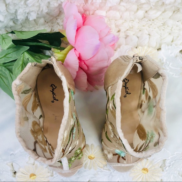 Sold out. - Picture 4 of 8